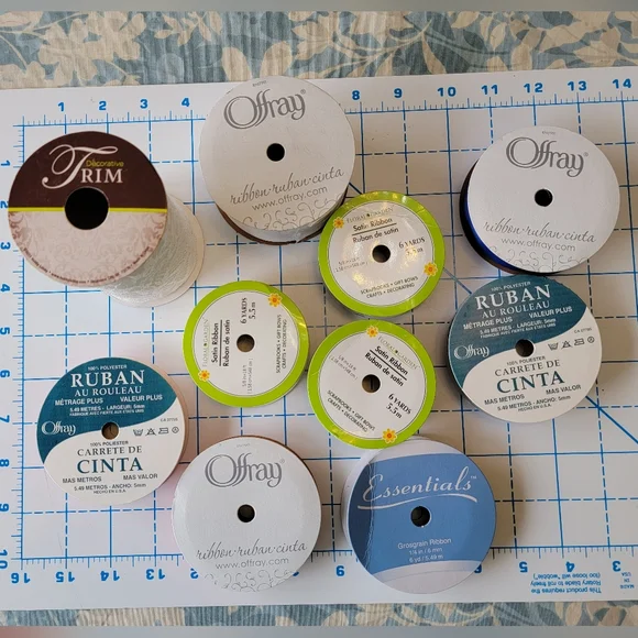 Assorted ribbons for crafting and sewing - Picture 3 of 7